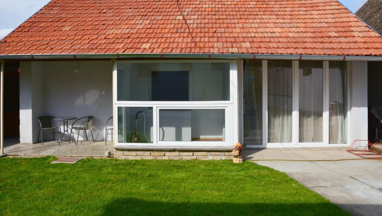 Apatin Apartman Kültér fotó